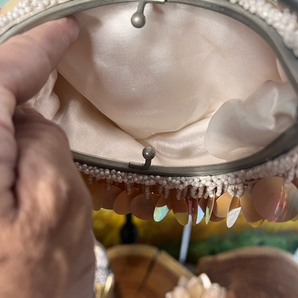 Vintage, iridescent sequin and pearl clutch. - Picture 7 of 11